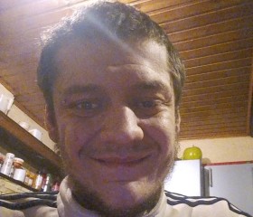 Steven, 24, Liege