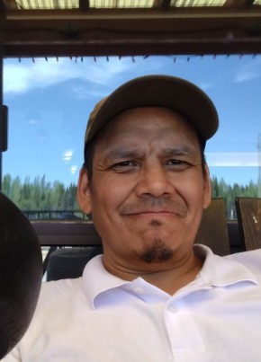 Dee, 42, Canada, Winnipeg