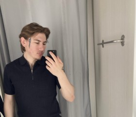 Stas, 23, Prague