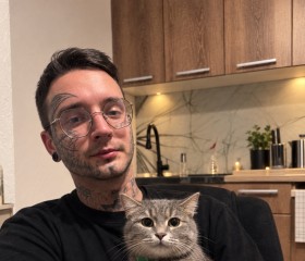 Evgeniy, 23, Ottawa