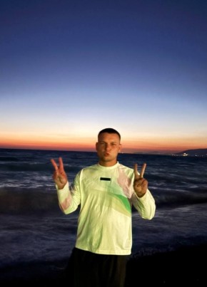 Aleksandr, 27, United Arab Emirates, Abu Dhabi