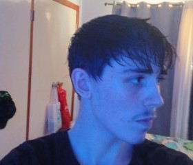 Isaac, 18, Brisbane