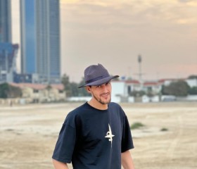 Ulam azrath Ua, 18, Abu Dhabi