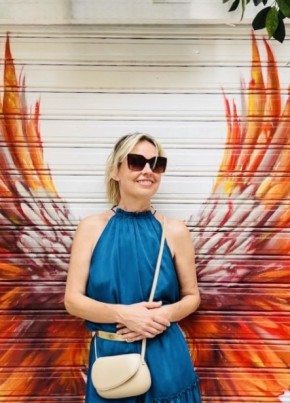 Veronika, 49, Spain, Madrid