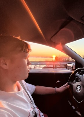 maksim, 24, Russia, Surgut