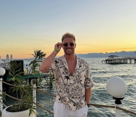 Ivan, 26, Zurich
