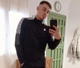 Manuel, 24, Marbella