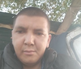 Nodir, 40, Tashkent