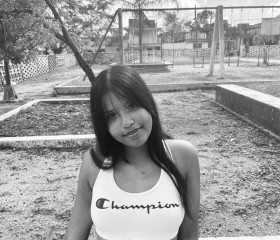 Jennifer, 18, Miami