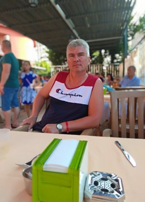 Aleksandr, 56, Russia, Ufa
