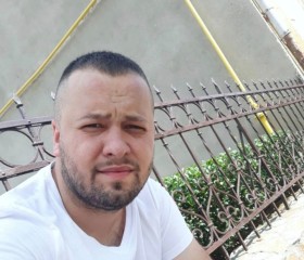 Ivan, 33, Prague