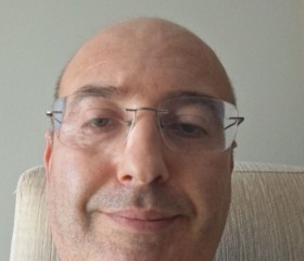 Adriano, 48, Faro
