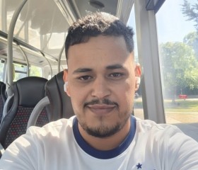 Mo, 23, Birmingham