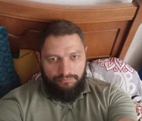 Victor, 32, Chisinau
