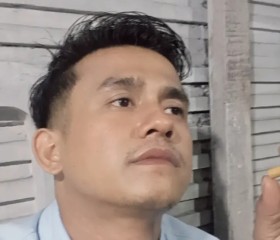 Wahyu, 28, Jakarta