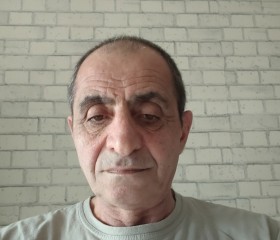 Ruben, 18, Gyumri
