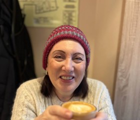 isida, 58, Riga