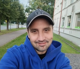 Dima, 42, Riga