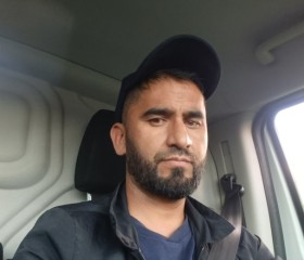 Safo, 31, The Hague
