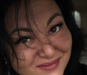 Elena, 42, Bern