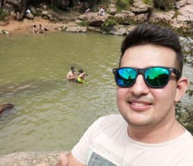 Andres, 30, Bucaramanga