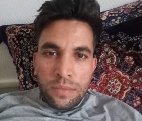 Kashif, 18, Marseille