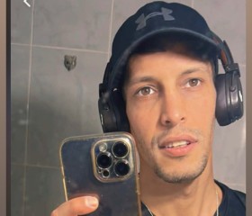 Mokhtar, 33, Lyon