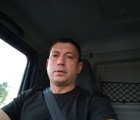 Alexandru, 51, Berlin