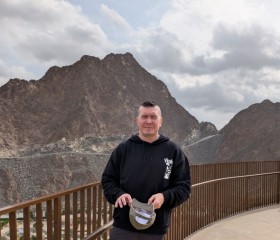 Maximus, 43, Dubai