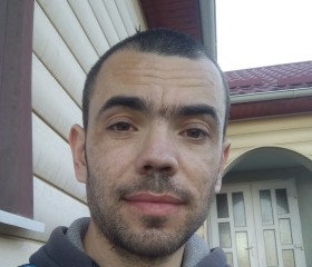 Victor, 36, Floresti