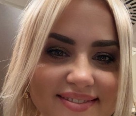 Julia, 40, Dresden