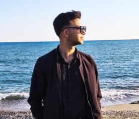 Shadow, 19, Bodrum