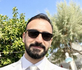 Nusret, 40, Denpasar