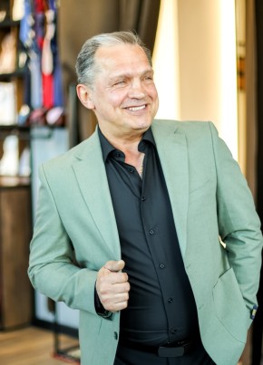 Aleksandr, 57, Russia, Saint Petersburg