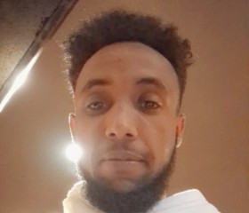 Tom, 26, Leeds