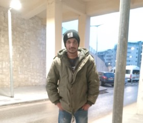 Rrrr, 19, Jerusalem