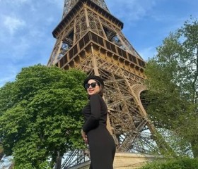 Nadezhda, 28, Munich