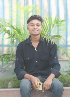 Dipak sah, 20, Nepal, Patan
