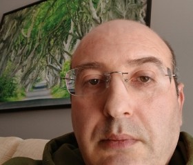 Adriano, 48, Faro
