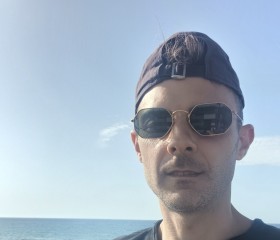 Mirko, 36, Rome