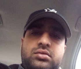 Chris, 29, Vancouver