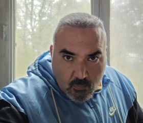 Tayfun, 44, Stuttgart