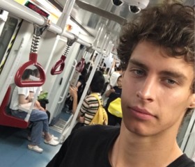 Ilia, 23, Guangzhou