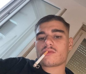 Julio, 20, Zurich
