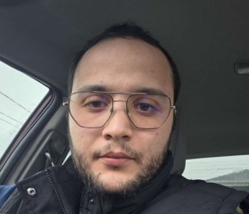 Oussema, 26, Montreal