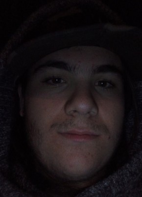 Baz, 18, Canada, Belleville