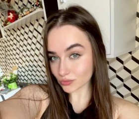Yana, 28, Munich