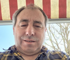 julio, 57, Zurich