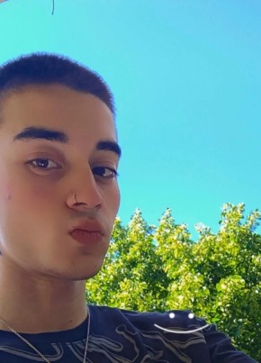 Βαγγέλης, 20, Greece, Komotini