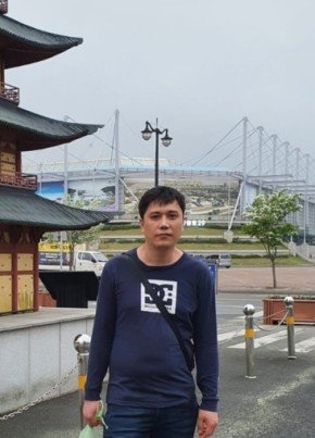 Artur, 36, Russia, Astrakhan